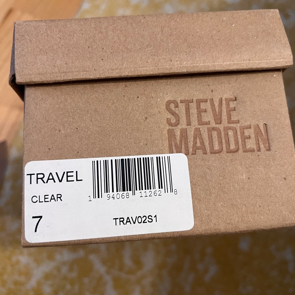Steve Madden Travel Sandal Rock Stud Clear Ankle Strap - Size 7 - Picture 4 of 4